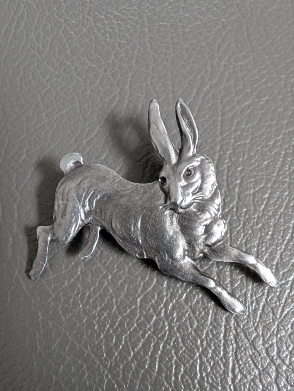 Vintage Pewter Rabbit Novelty Brooch Pendant